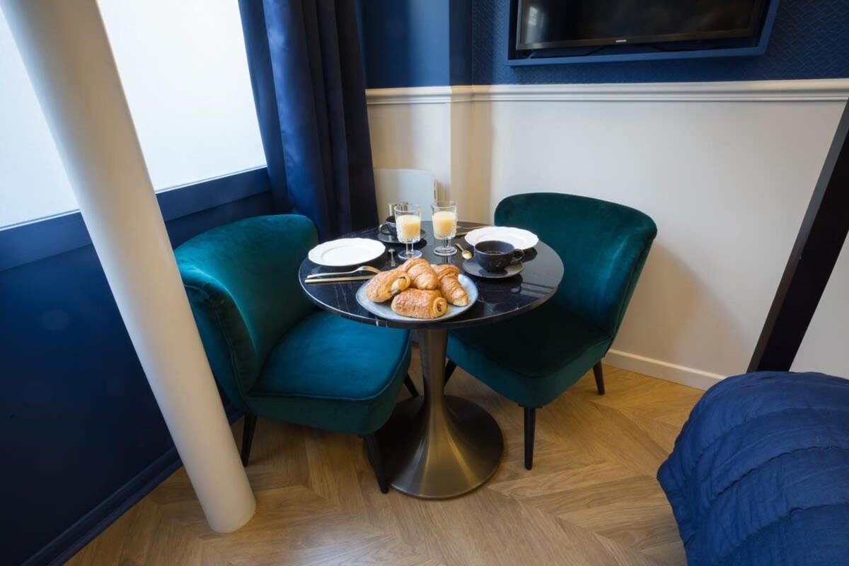 Apartament Le Cafe Des Invalides Paryż Zewnętrze zdjęcie
